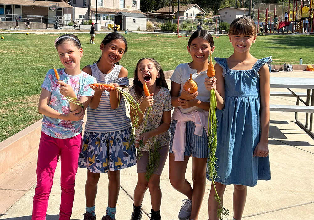 Girls with Carrots